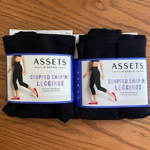Two Pairs of Assets by Spanx Cropped Leggings